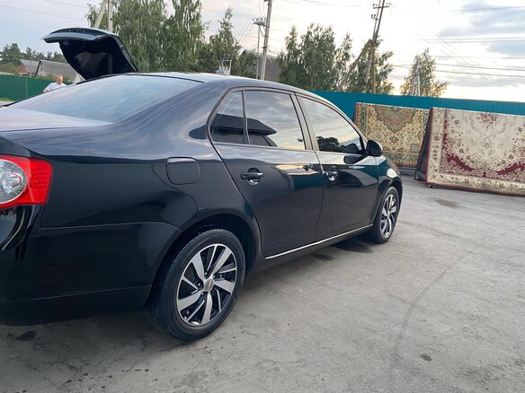 2008 Volkswagen Jetta V, чёрный, 610000 рублей - вид 8