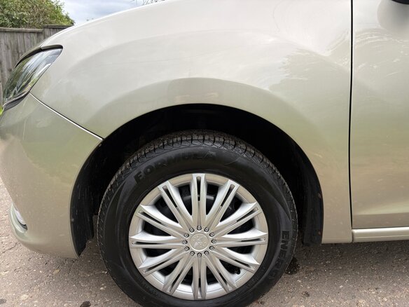 2014 Renault Logan II, бежевый, 770000 рублей - вид 36
