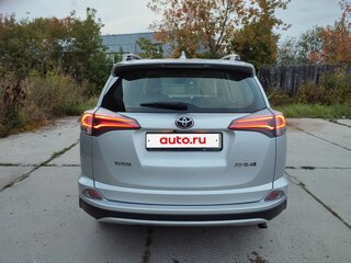 2015 Toyota RAV4 IV (XA40) Рестайлинг, серебристый, 2230000 рублей, вид 5
