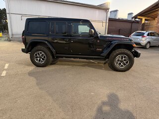 2025 Jeep Wrangler IV (JL) Рестайлинг, чёрный, 7300000 рублей, вид 4