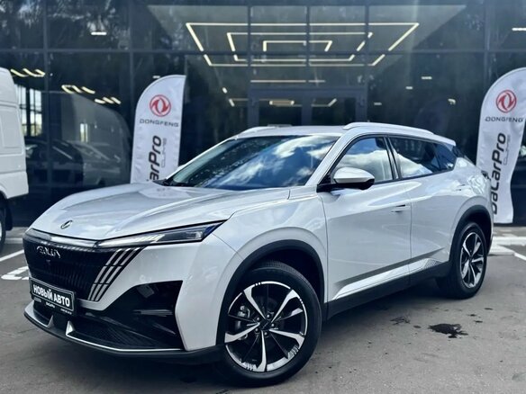 2025 Dongfeng Mage, серебристый, 3099000 рублей