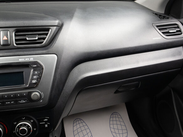 2015 Kia Rio 6-speed III, белый - вид 11