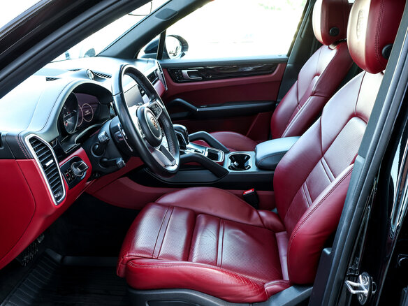 2020 Porsche Cayenne III, чёрный - вид 18