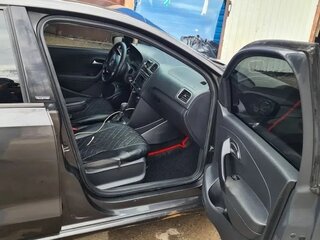 2016 Volkswagen Polo V Рестайлинг, белый, 550000 рублей, вид 4