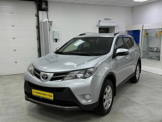 2014 Toyota RAV4 IV (XA40), серебристый, 1929000 рублей, вид 1