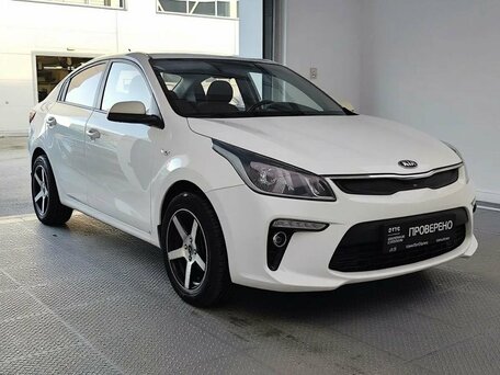 2017 Kia Rio IV, белый, 1120000 рублей, вид 3