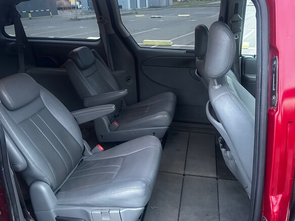 2005 Dodge Caravan Grand IV, красный, 580000 рублей - вид 10
