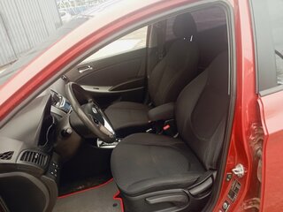 2012 Hyundai Solaris I, красный, 800000 рублей, вид 4