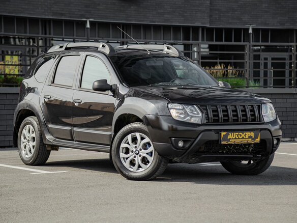 2016 Renault Duster I Рестайлинг, чёрный, 946000 рублей