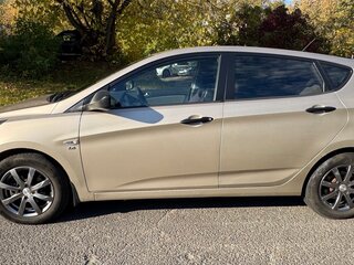 2011 Hyundai Solaris I, бежевый, 600000 рублей, вид 3