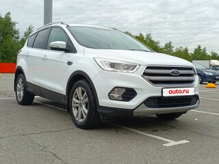 2017 Ford Kuga II Рестайлинг, белый, 1710000 рублей, вид 2