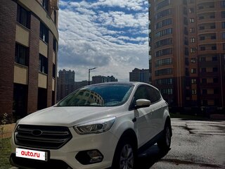 2018 Ford Kuga II Рестайлинг, белый, 1925000 рублей, вид 2