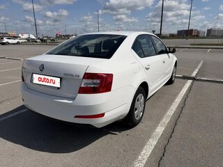 2015 Skoda Octavia III (A7), белый, 1770000 рублей, вид 3