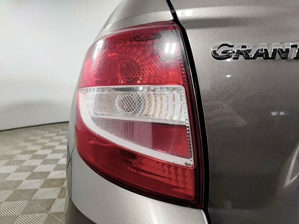 2019 Lada (ВАЗ) Granta I Рестайлинг, коричневый, 480000 рублей - вид 8