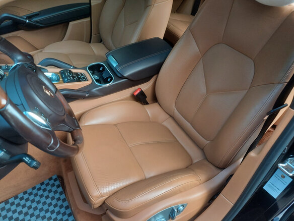 2014 Porsche Cayenne GTS II (958), коричневый, 2750000 рублей - вид 34