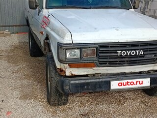 1989 Toyota Land Cruiser 60 Series, белый, 500000 рублей, вид 2