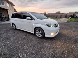 2012 Toyota ISis I Рестайлинг, белый, 1280000 рублей, вид 1