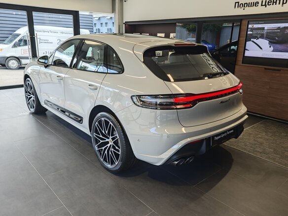 2025 Porsche Macan I Рестайлинг 2, серый, 13940000 рублей - вид 9
