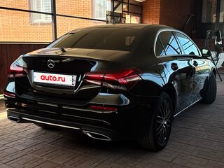 2020 Mercedes-Benz A-Класс 200 IV (W177), чёрный, 3200000 рублей, вид 2