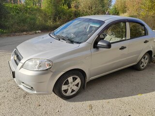 2010 Chevrolet Aveo I Рестайлинг, серебристый, 350000 рублей, вид 1
