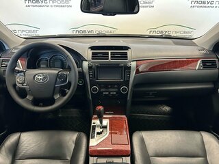 2013 Toyota Camry VII (XV50), бежевый, 1539000 рублей, вид 4