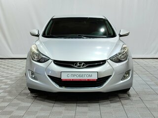 Hyundai Avante V