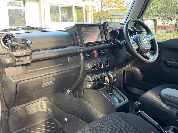 2019 Suzuki Jimny Sierra IV, серый, 2400000 рублей - вид 22