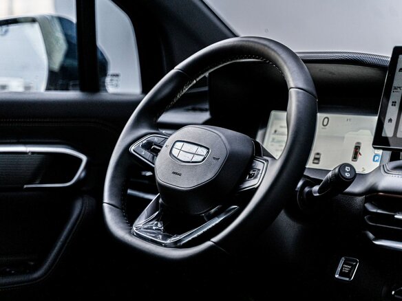 2026 Geely Okavango I Рестайлинг, синий, 4085990 рублей - вид 14