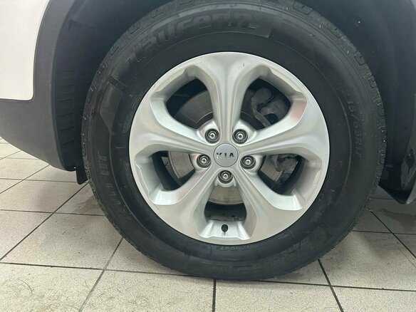 2019 Kia Sorento II Рестайлинг, белый, 1900000 рублей - вид 16