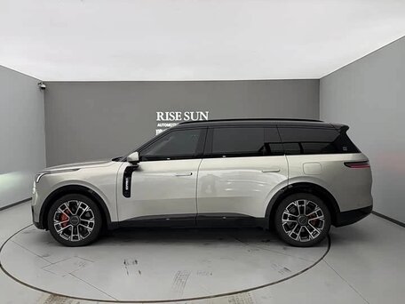 2026 Lynk & Co 900, серебристый, 7000077 рублей, вид 4