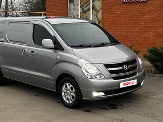 2012 Hyundai Grand Starex I, серый, 2150000 рублей, вид 2