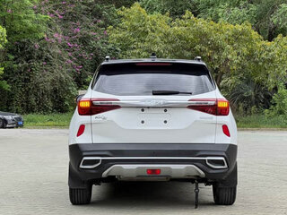 2022 Kia KX3, белый, 1670000 рублей, вид 5