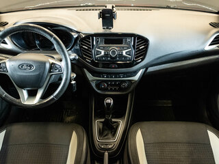 2020 Lada (ВАЗ) Vesta SW Cross I, оранжевый, 900000 рублей, вид 5