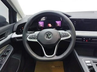 2022 Volkswagen Golf VIII, серый, 1870000 рублей, вид 5