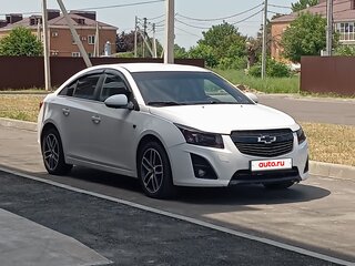 2013 Chevrolet Cruze I Рестайлинг, белый, 700000 рублей, вид 1