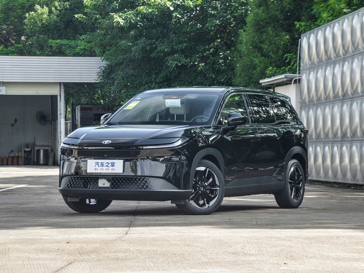 Открыть фотографии: Toyota bZ3X