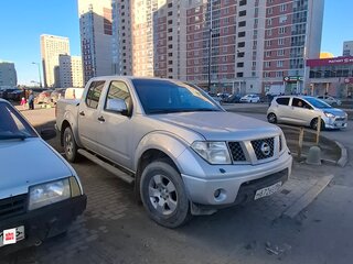 2008 Nissan Navara (Frontier) III (D40), серебристый, 1200000 рублей, вид 2