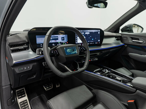 2026 Audi Q3 TFSI III (FJ), серый, 7550000 рублей - вид 11