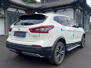2022 Nissan Qashqai II Рестайлинг, белый, 1730000 рублей, вид 4