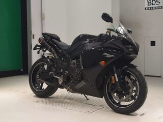 2010 Yamaha YZF-R1, чёрный, 695000 рублей, вид 3