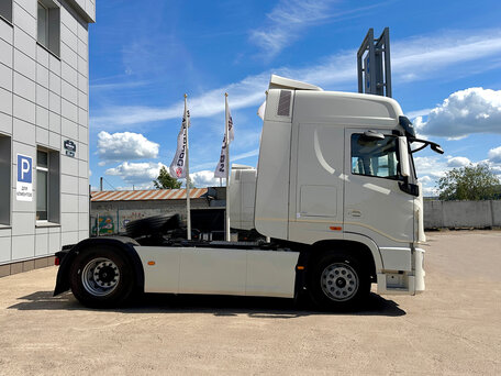 2026 Dongfeng GX, белый, 11750000 рублей, вид 2