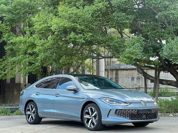 2022 Volkswagen Lamando L II, голубой, 1850000 рублей