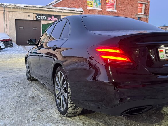 2019 Mercedes-Benz E-Класс 400 d V (W213, S213, C238), чёрный, 3990000 рублей - вид 2