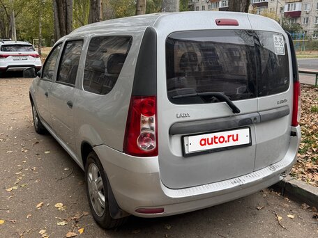2014 Lada (ВАЗ) Largus I, серебристый, вид 4