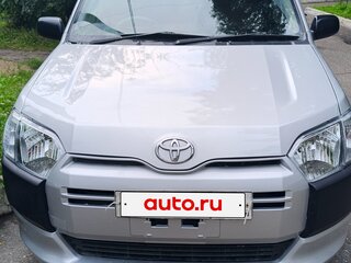 2016 Toyota Probox I Рестайлинг, серебристый, 698000 рублей, вид 1