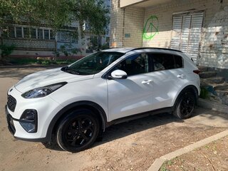 2021 Kia Sportage IV Рестайлинг, белый, 2600000 рублей, вид 5