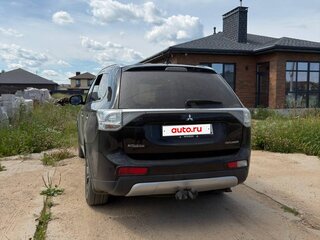 2014 Mitsubishi Outlander III Рестайлинг, чёрный, 1550000 рублей, вид 4