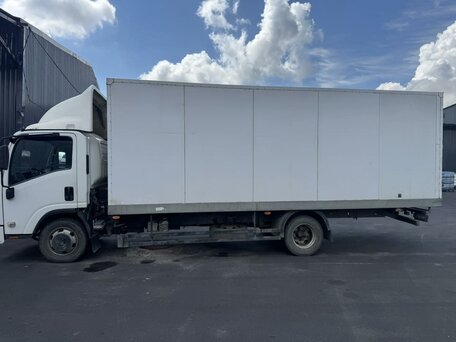 2013 Isuzu Elf (N-series), белый, 2250000 рублей, вид 3
