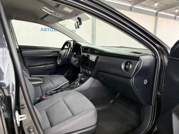 2018 Toyota Corolla XI (E160, E170, E180) Рестайлинг 1, чёрный - вид 10