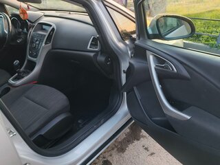2012 Opel Astra J, серебристый, 670000 рублей, вид 5